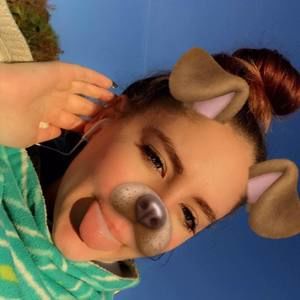 Meet your Posher, Kenzie